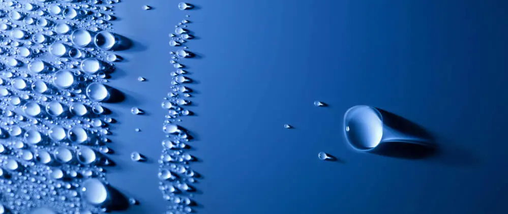 Баннер з краплями води